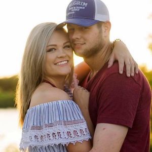 Meet your Posher, Caitlin